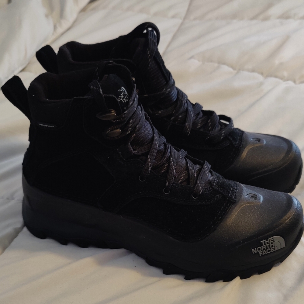 The North Face Snow Fuse Black Outdoor Boots